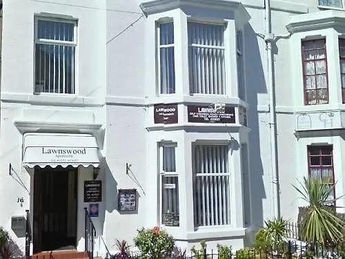 Lawnswood Holiday Apartments